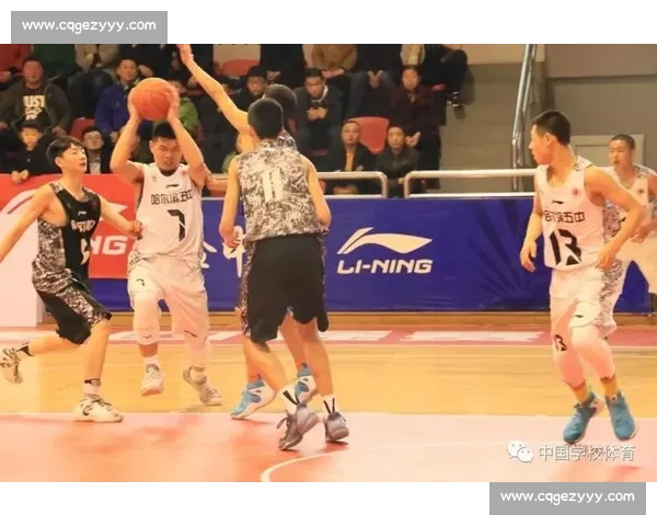 以快攻反击为核心打造高效攻防转换制胜新体系现代战术思路与实践路径 以快攻反击为核心打造高效攻防转换制胜新体系现代战术思路与实践路径